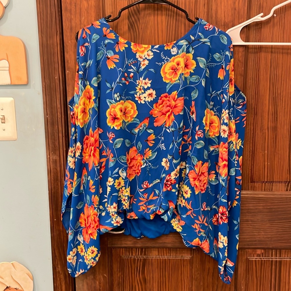 The Pioneer Woman Gorgeous Bright Blue and Orange Flowy Sleeved Blouse